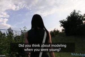 मिया खलीफा सेक्सी विडियो